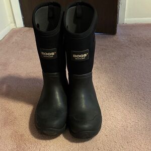 BOGS Black Seamless Waterproof Boots